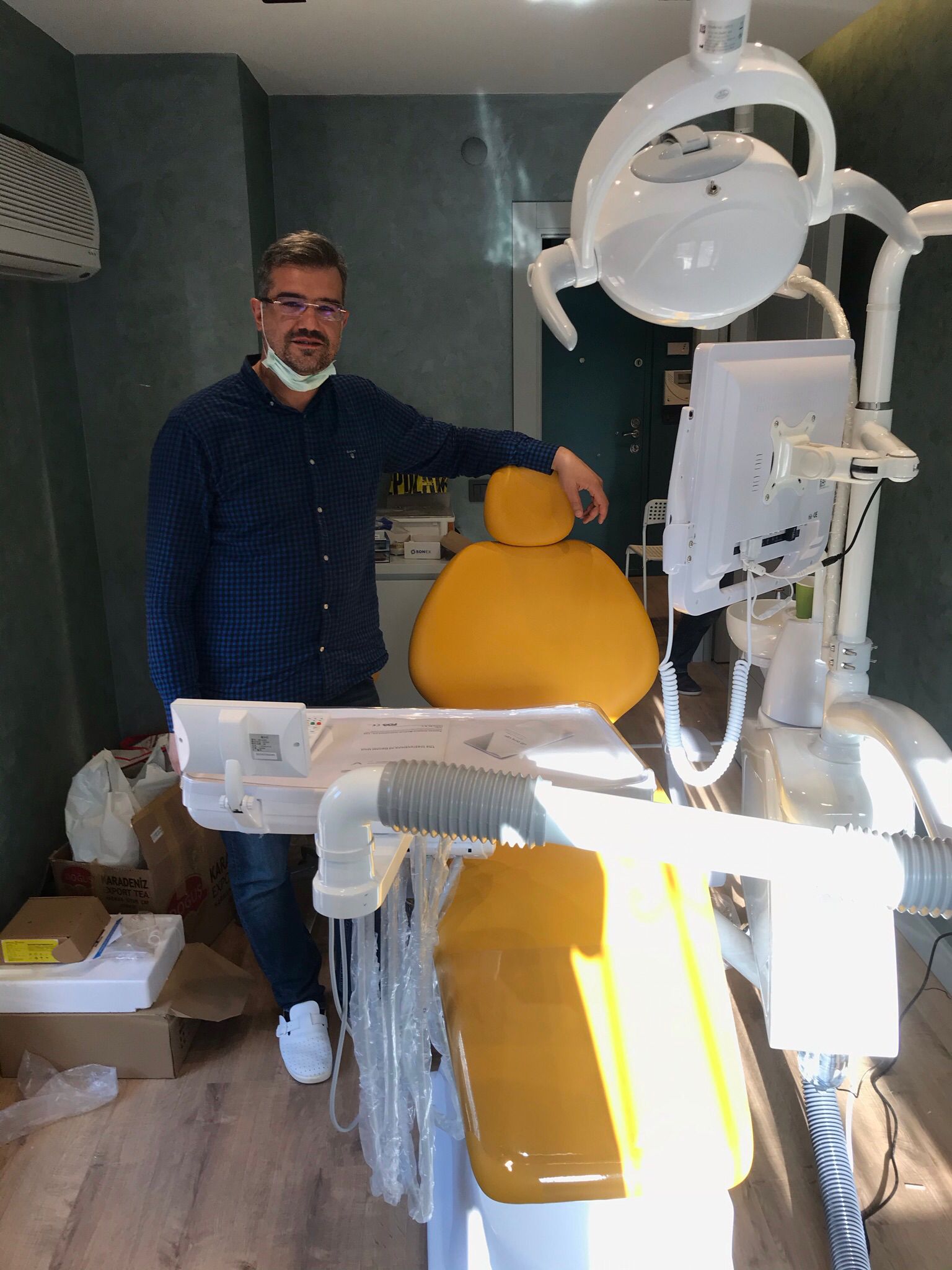 İSTANBUL (Göztepe) Dt.Enis ÇAM