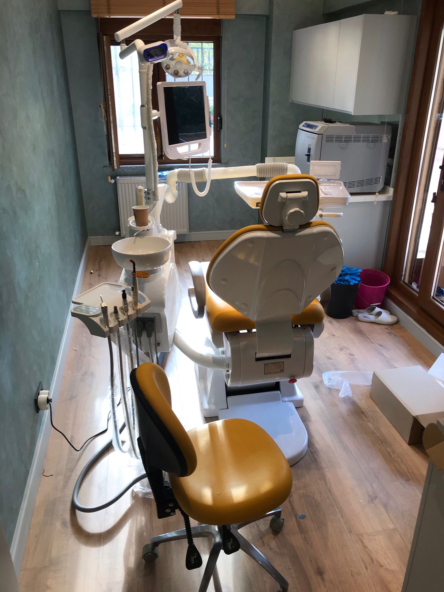 İSTANBUL (Göztepe) Dt.Enis ÇAM